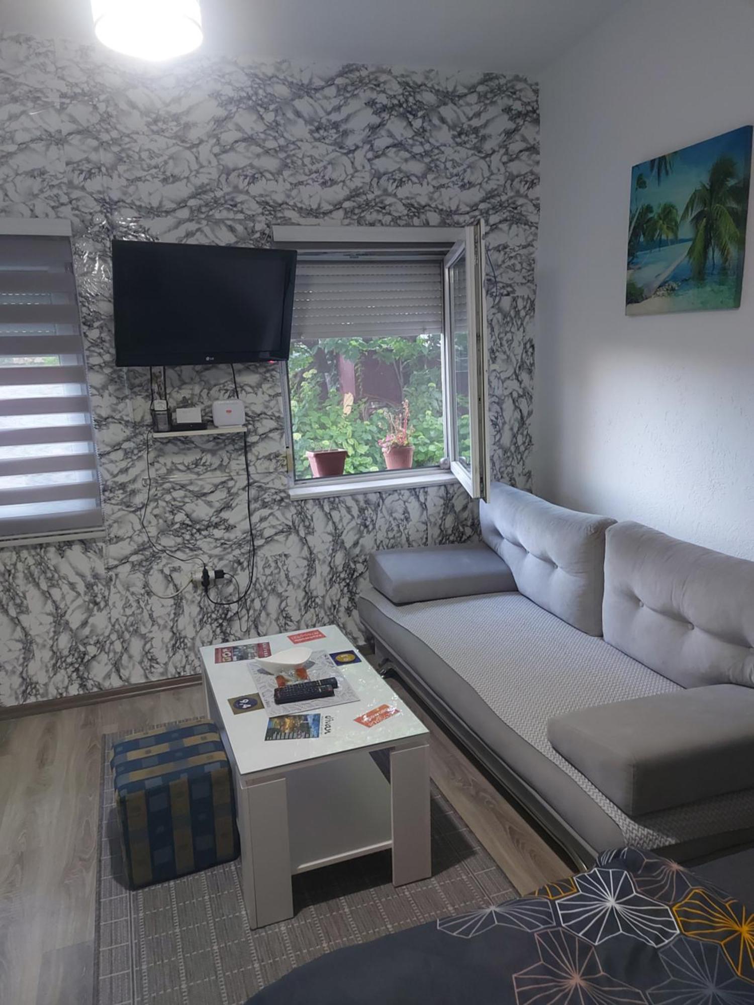 Eid Appartement Mostar Buitenkant foto