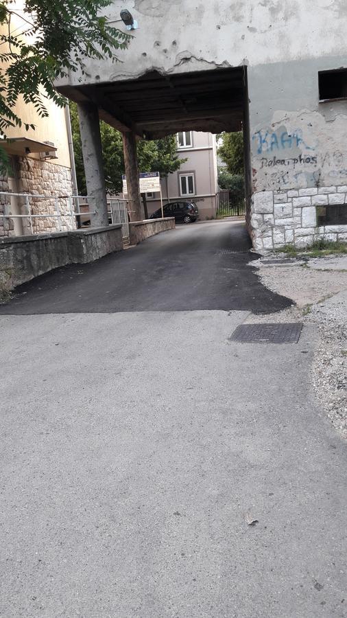Eid Appartement Mostar Buitenkant foto